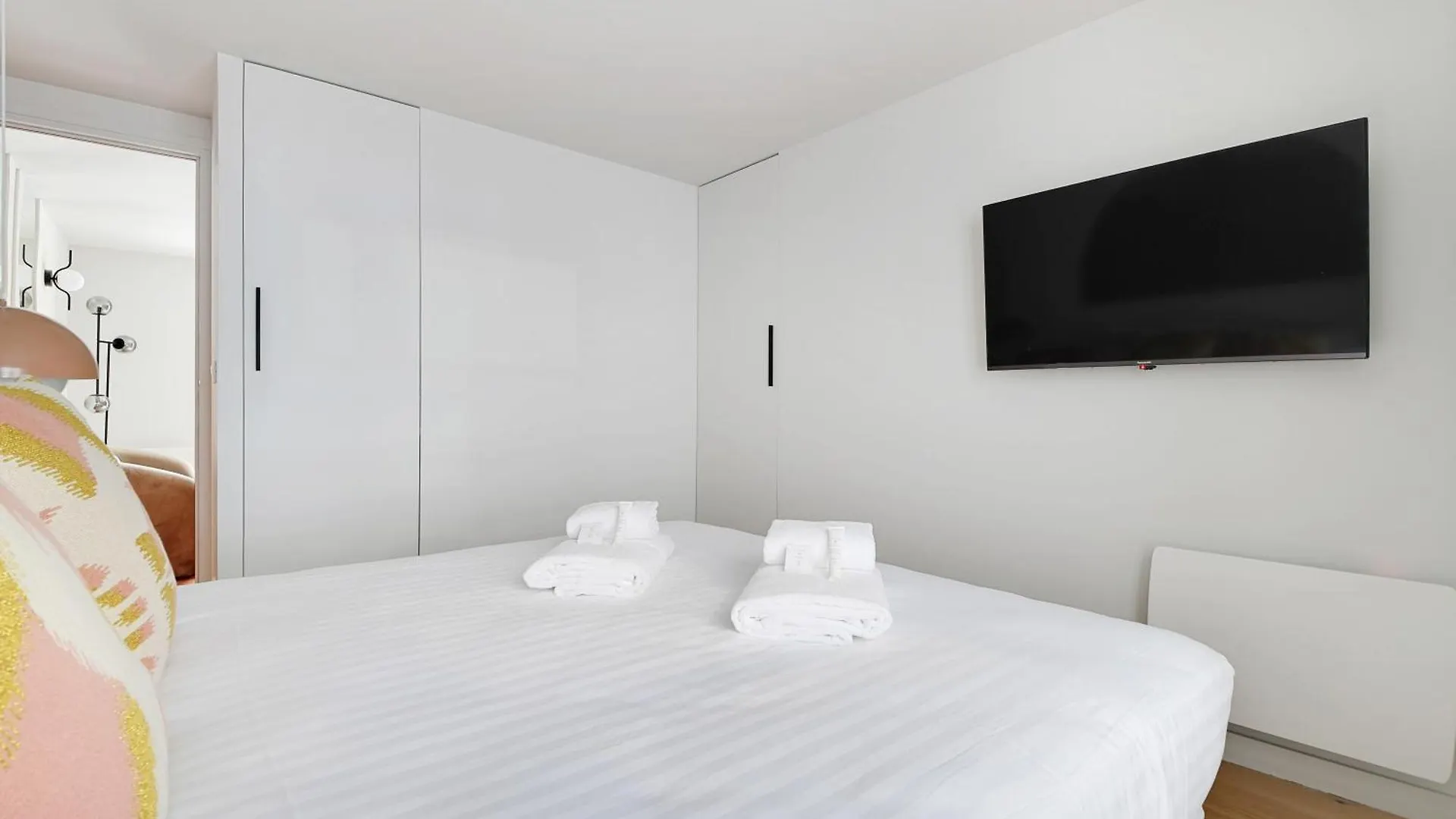 Sereners Apartments In Montorgueil - Rue Saint-Denis Paris 0*,